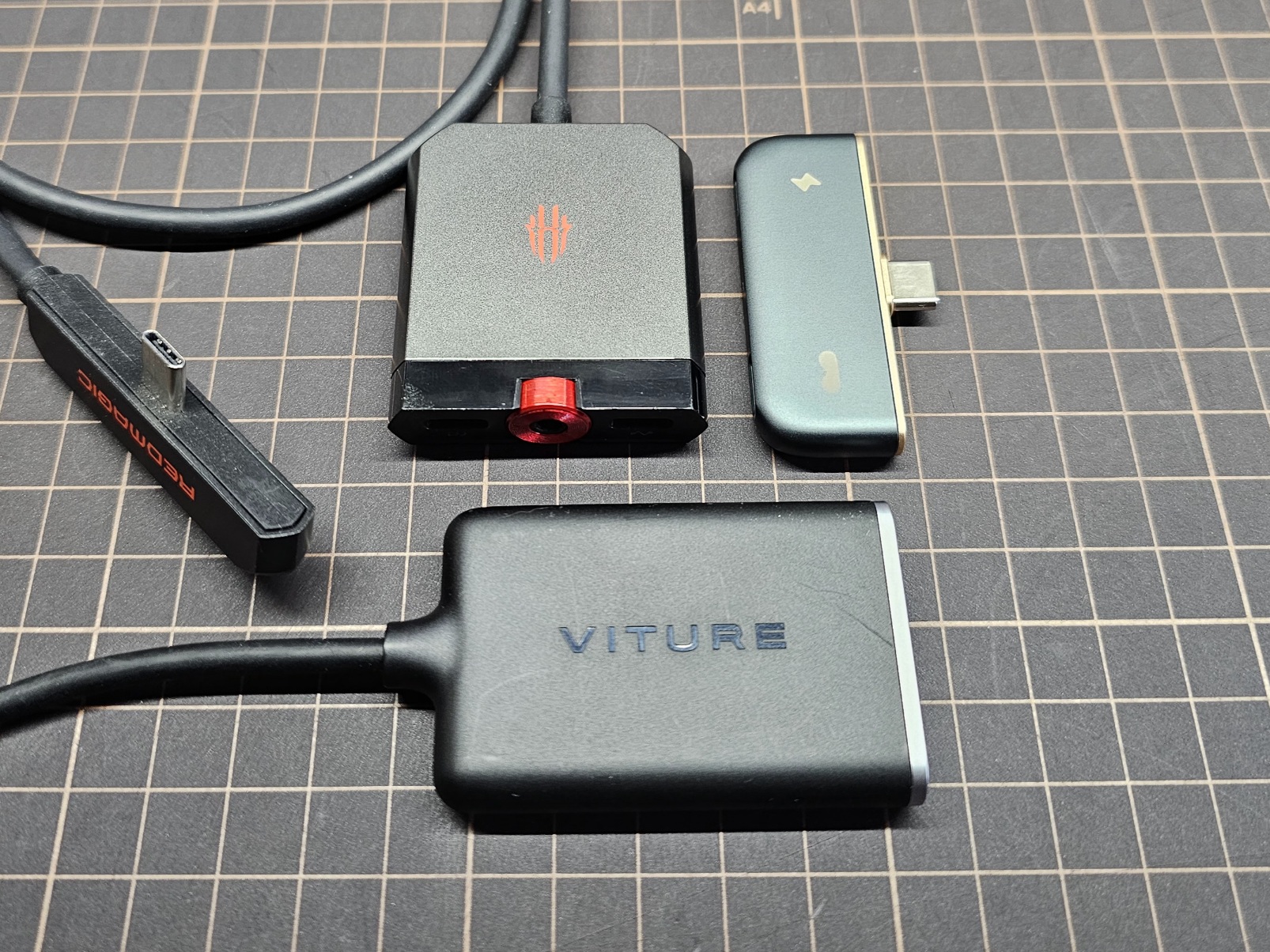 充電しながらNreal Airなどが使えるアダプターの充電機能比較 | 8796